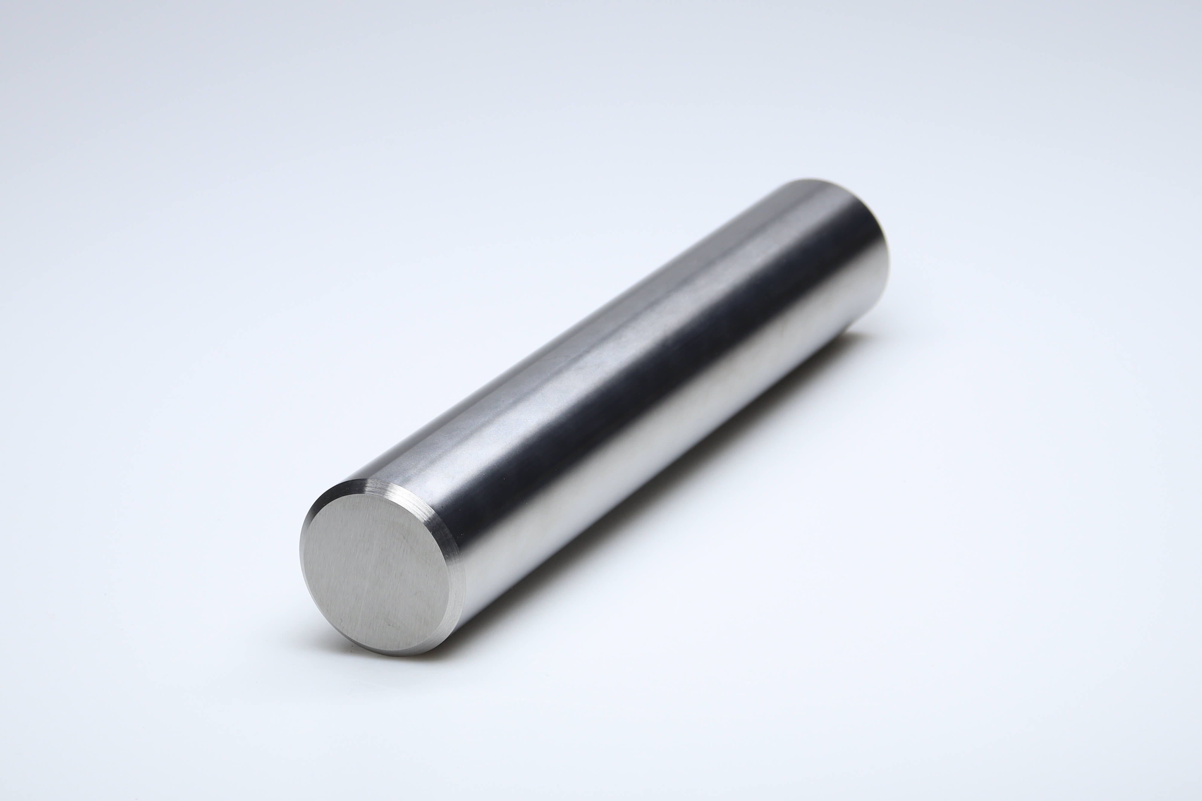 Productfoto van een hardmetalen staaf